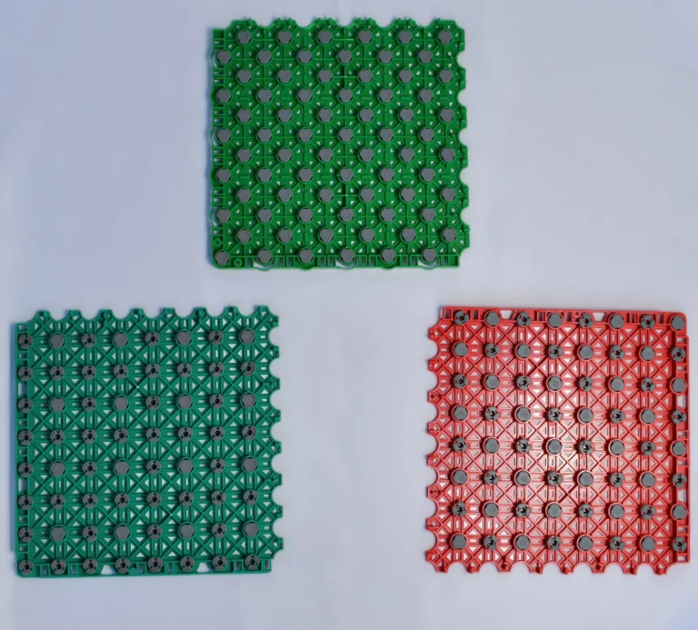 Baldosas de piso de ensamble multipropósito en verde y rojo