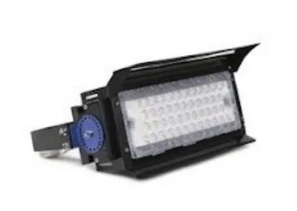 Foco LED para iluminación de canchas deportivas